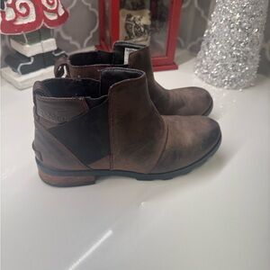 SOREL Women’s Brown Leather Chelsea Ankle boots size 7